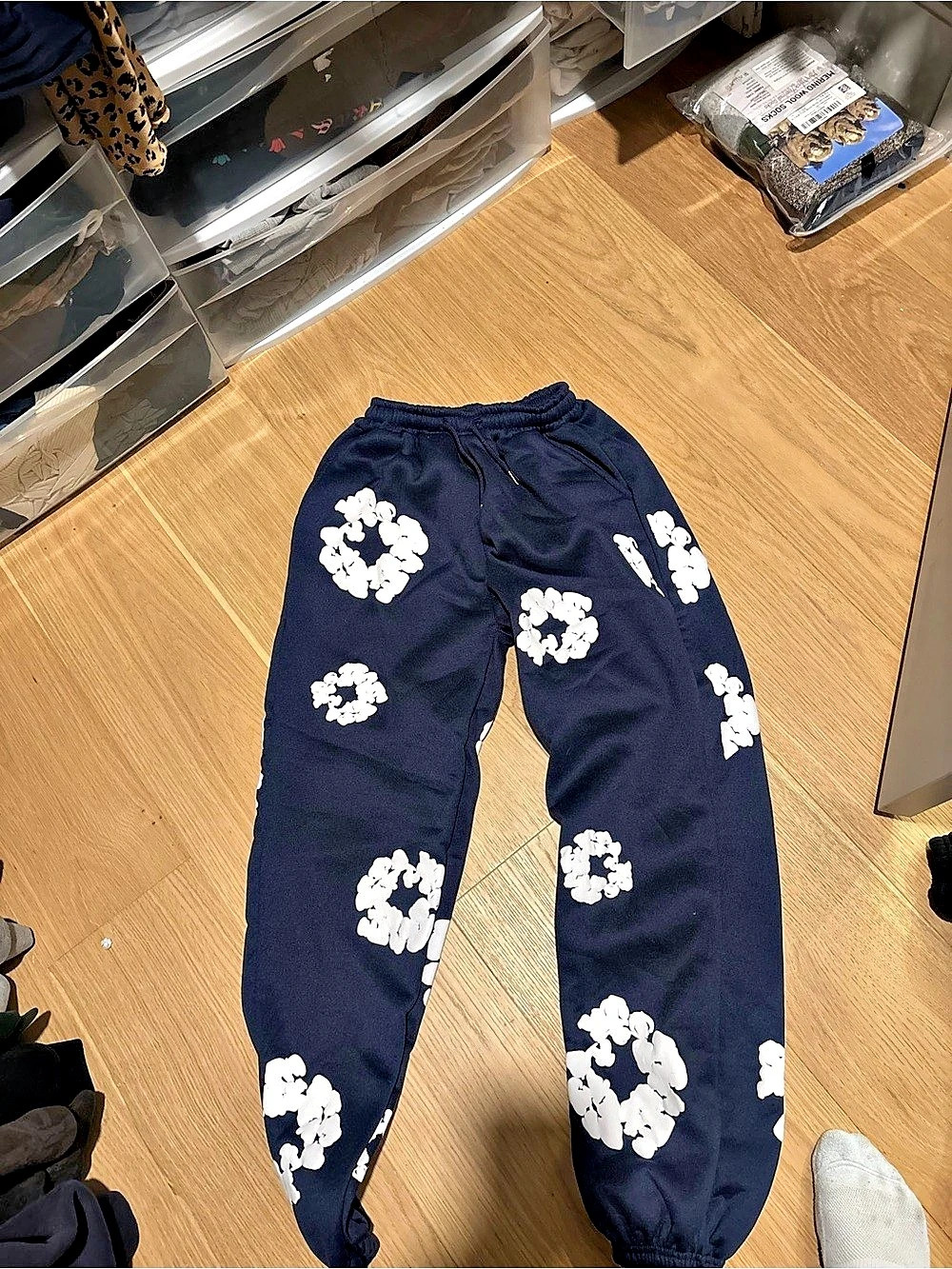 Floral Joggers in Blue & White Size Medium